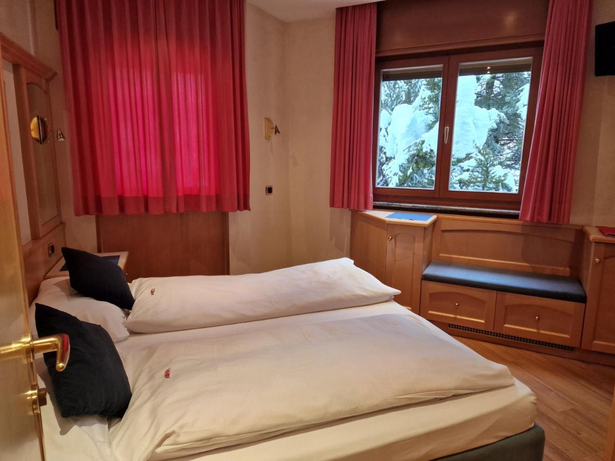 Chalet Brigitte B&B Arabba Exteriör bild