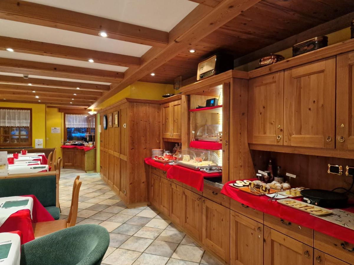 Chalet Brigitte B&B Arabba Exteriör bild