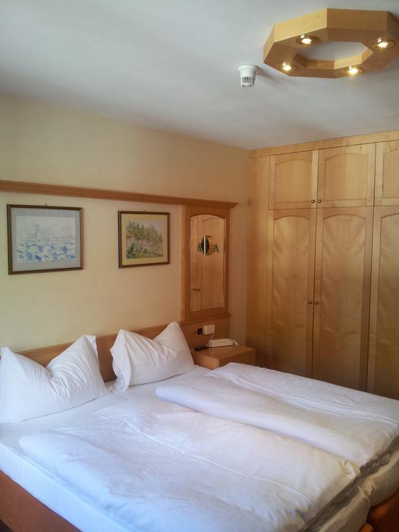 Chalet Brigitte B&B Arabba Rum bild